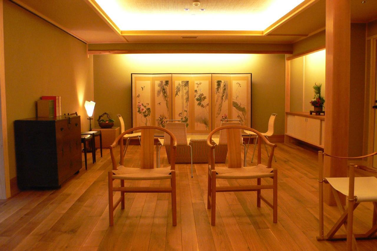 Itsukushimahigashimonzen Kikugawa Hotel Hatsukaichi Eksteriør billede